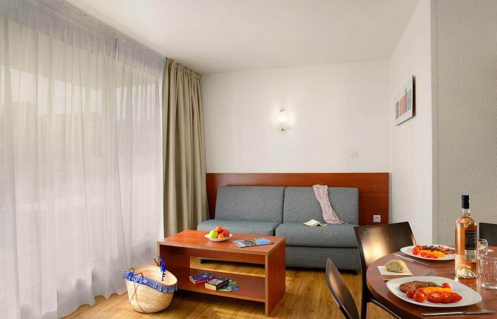 Residéal Appart hôtel 4*