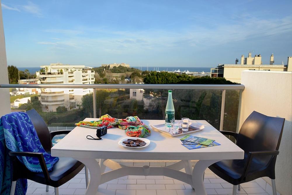 Residéal Appart hôtel Antibes