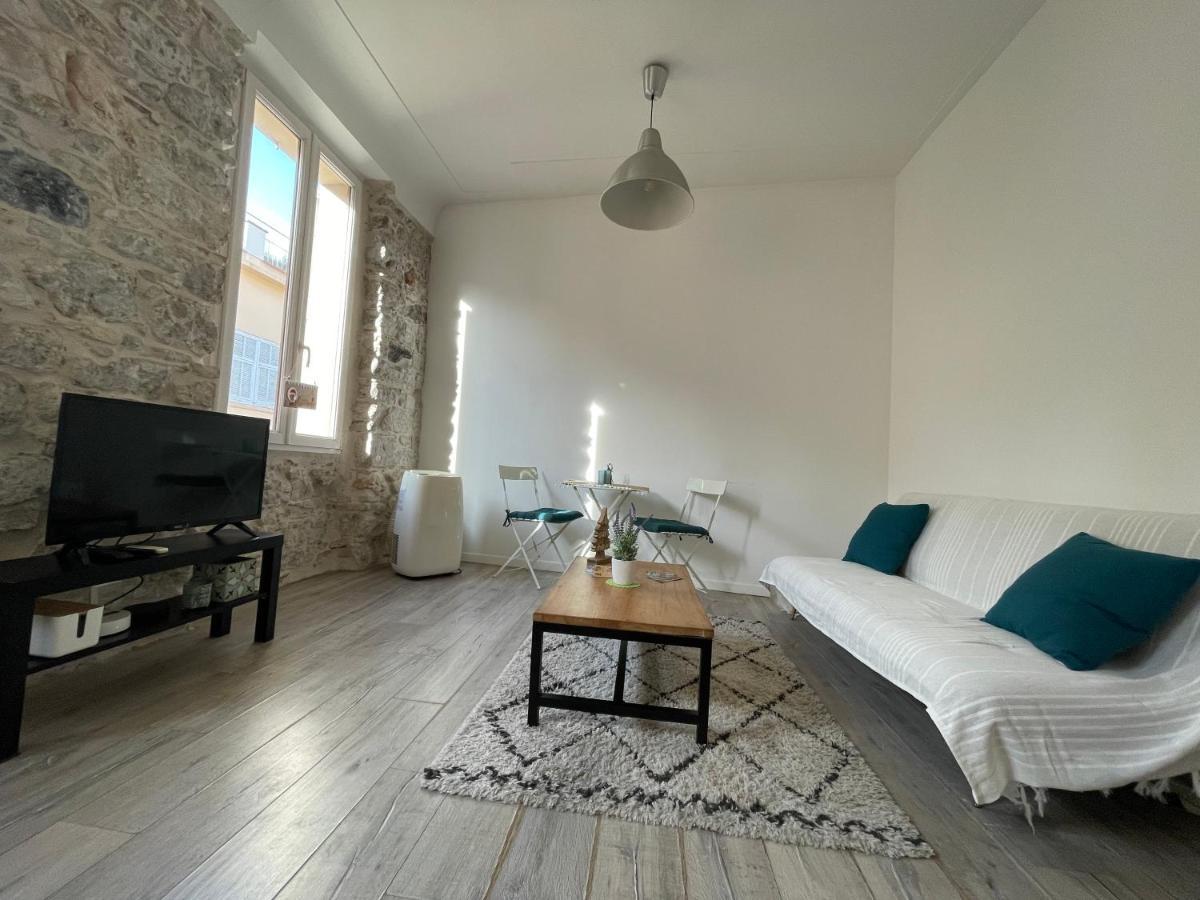 Apartment Charming Haven In *