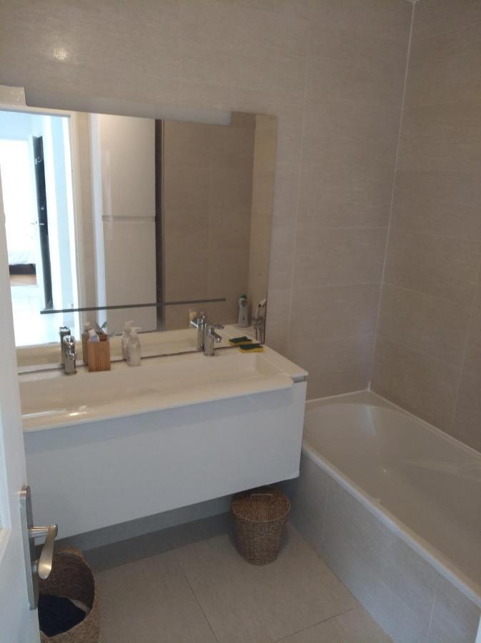 3bdr Terrasse Sea View Parking Pool Tennis Hébergement de vacances Antibes