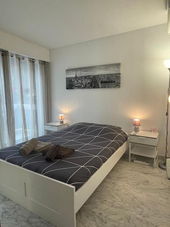 Juan Les Pins, T2 Cosy Et Confortable, Avec Parking En Sous-sol, Proche Plages Et Commerces Apartment Antibes