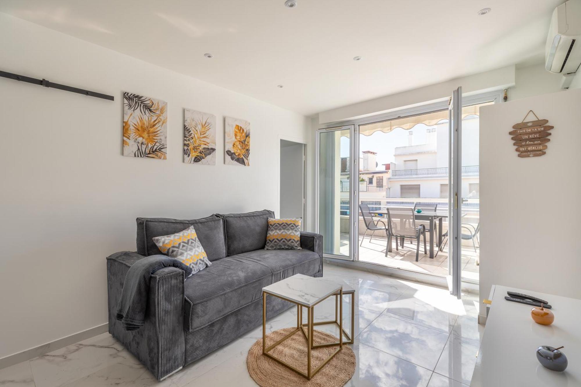 Juan Les Pins Entre Ciel Et , Dernier Etage Avec Terrasse Apartamento Antibes