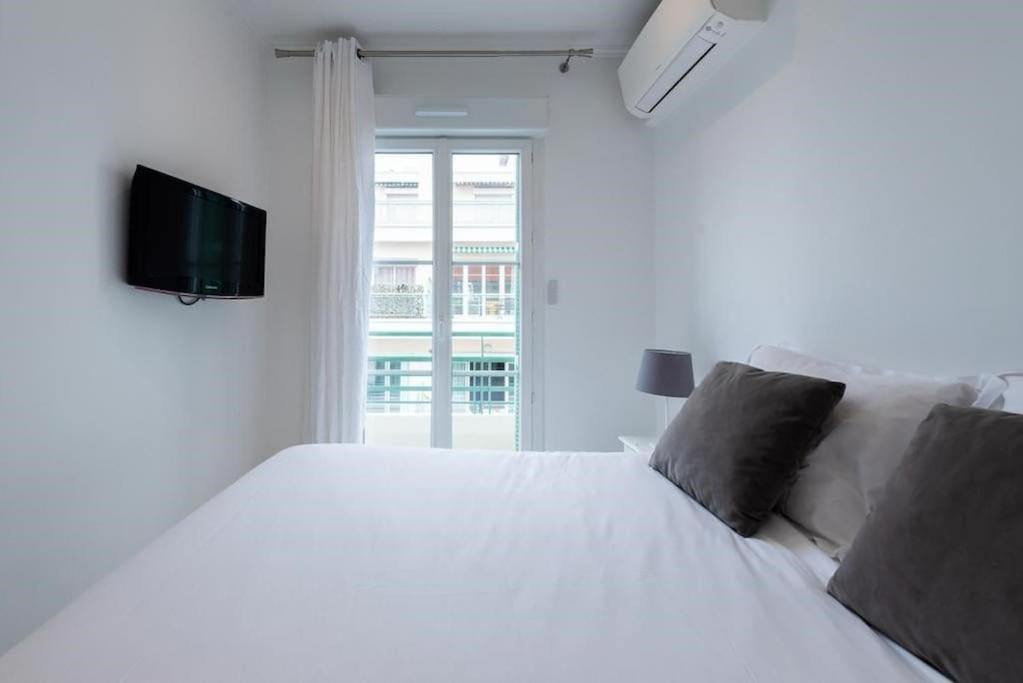 Appartement Louis Gallet Centre Juan Les Pins 50m Des Plages *