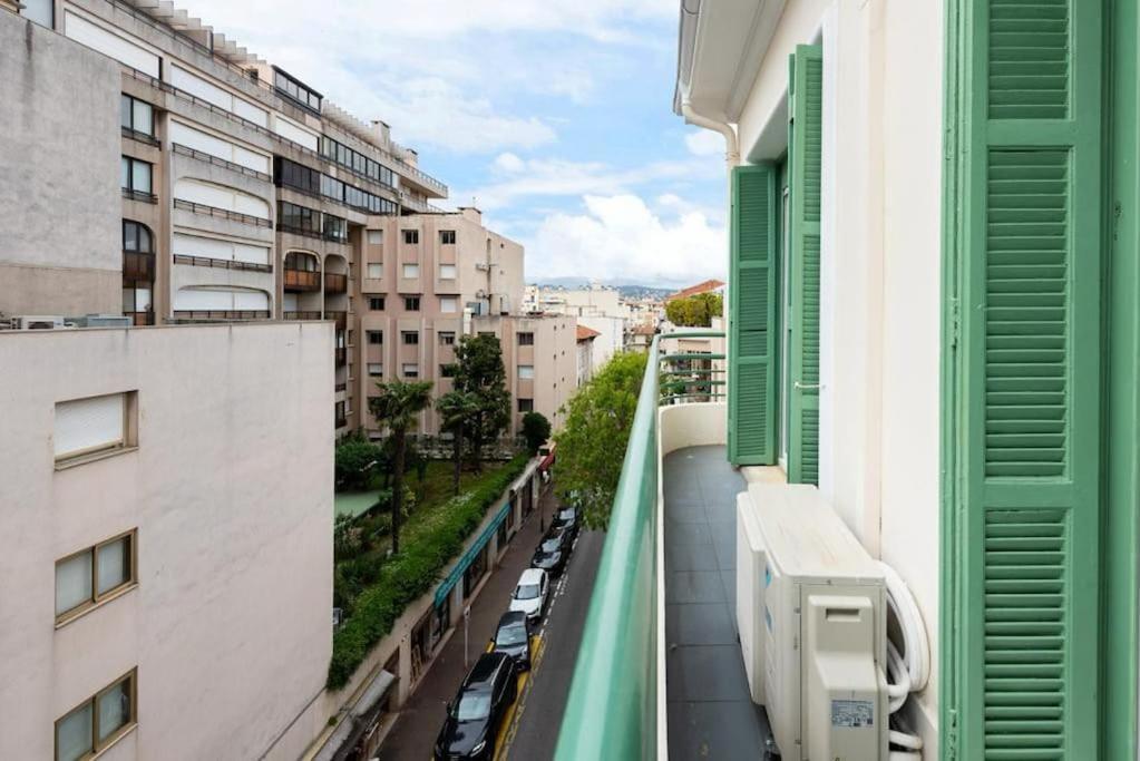 Appartement Louis Gallet Centre Juan Les Pins 50m Des Plages