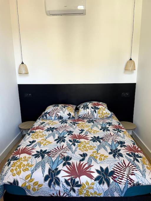 Marlene Coeur Vieil Antibes, Quartier Sympa, Renove Et Convivial , Clim, Balcon * Antibes