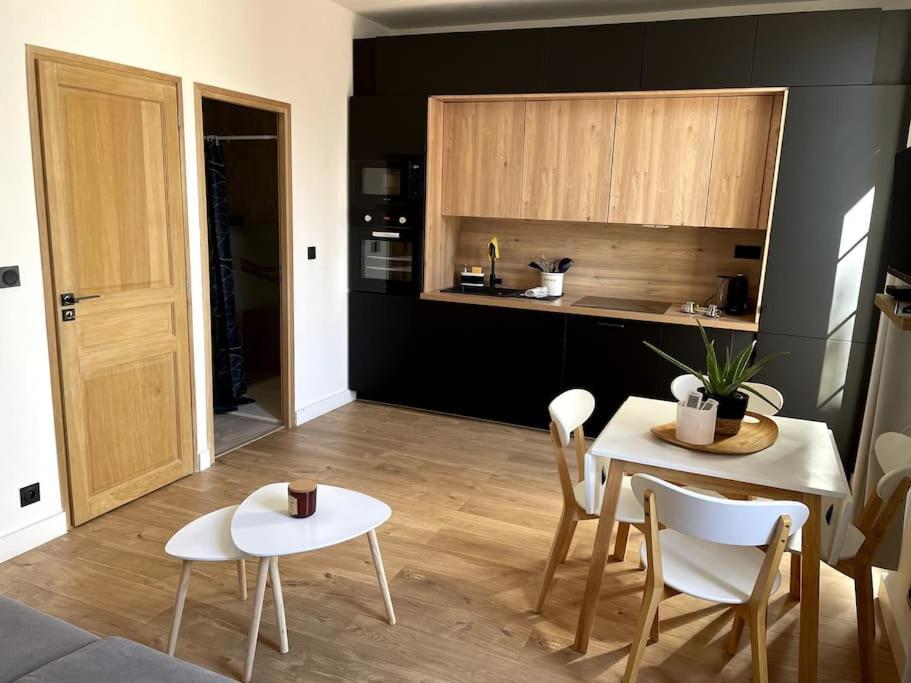 Marlene Coeur Vieil Antibes, Quartier Sympa, Renove Et Convivial , Clim, Balcon Apartment *