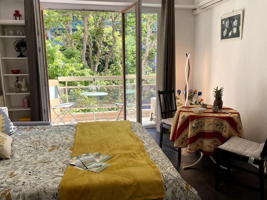 Apartment Balcon, Centre Ville, Proximite Plages, Commerces, Restaurants, Musees... *