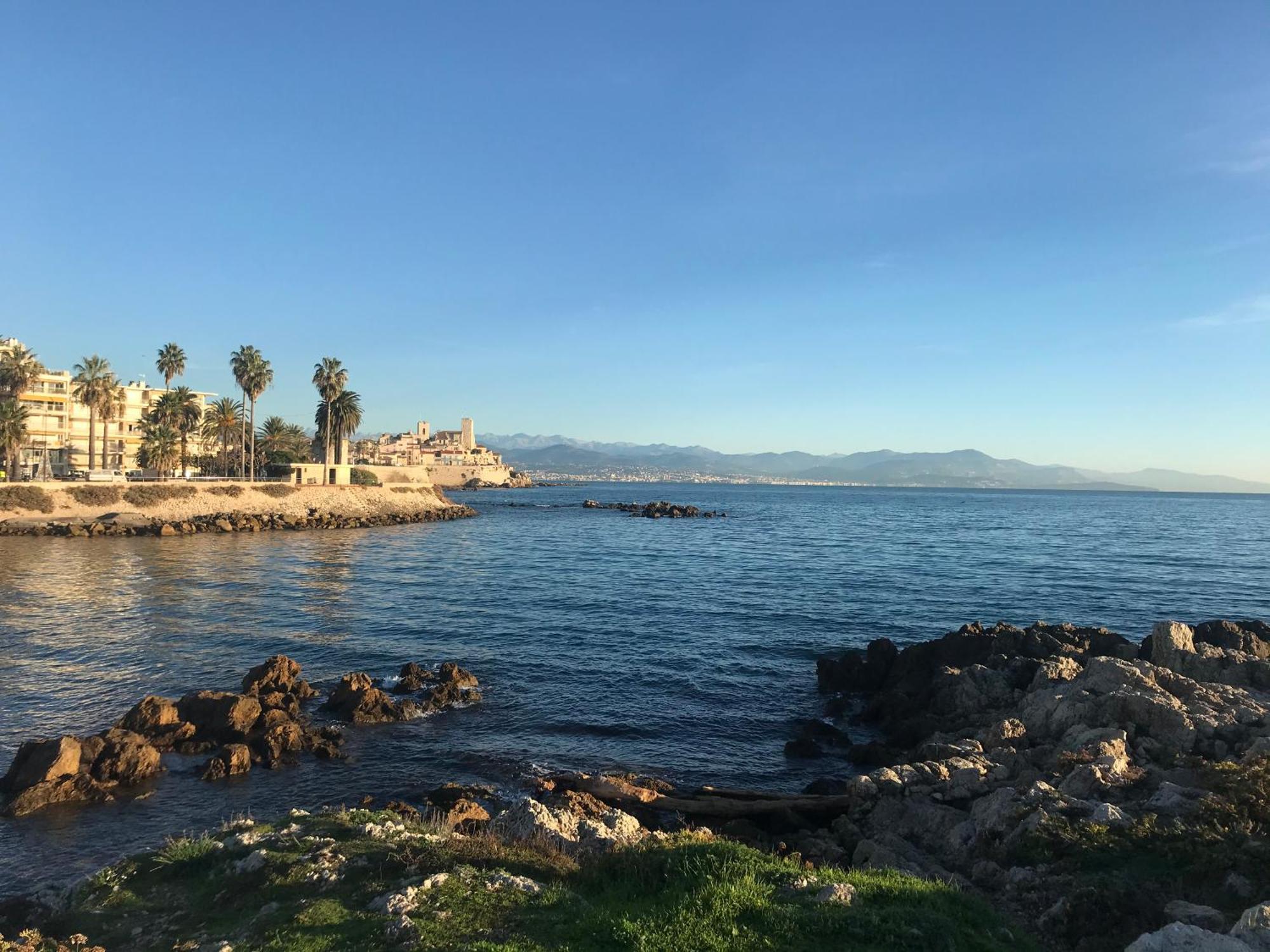Juan-les-pins Cozy One Bedroom Near The Beaches And The Restaurants Antibes