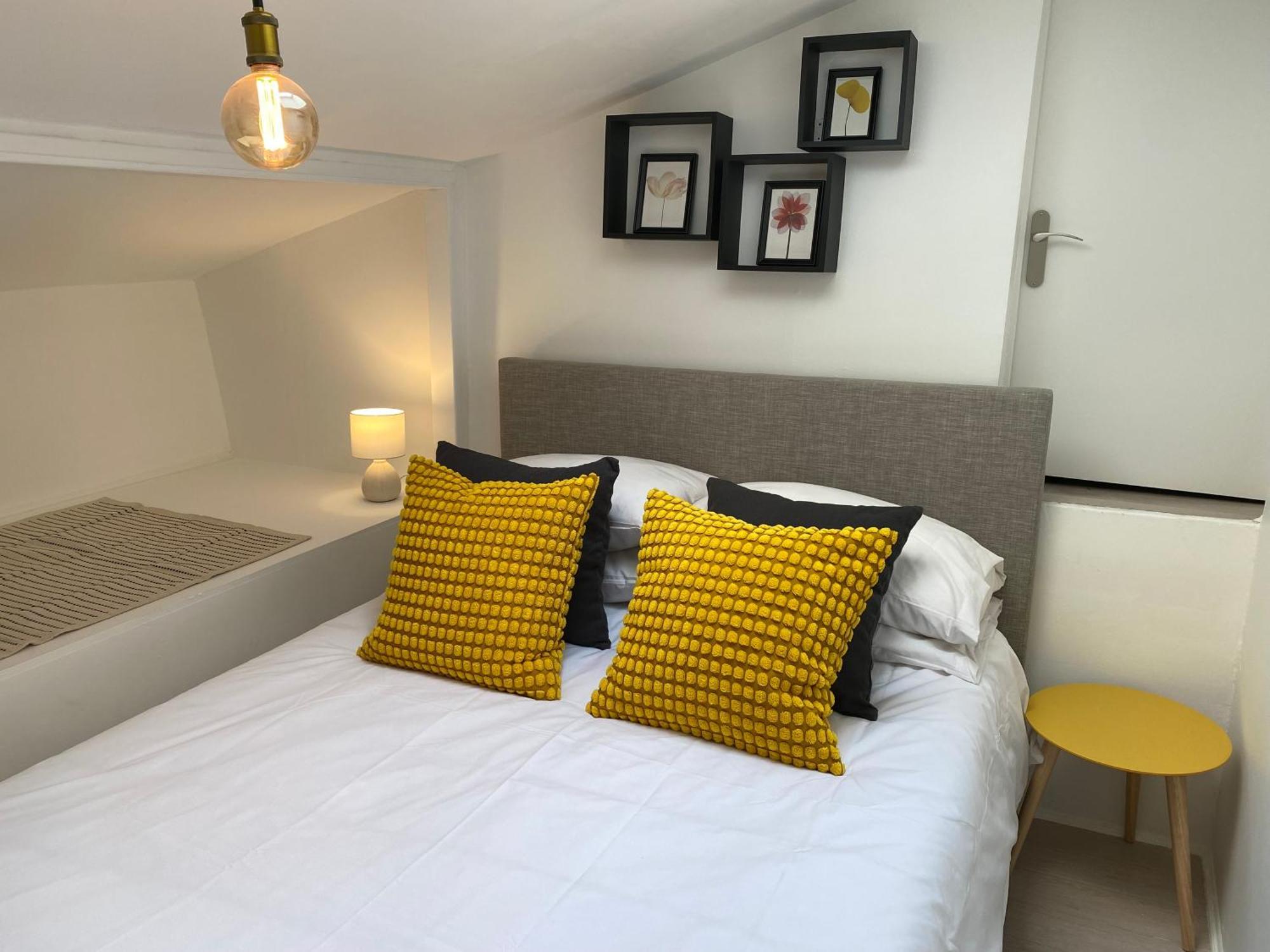 Le Guillaumont - Amazing 2-bedroom In The Old Town -stayinantibes Antibes