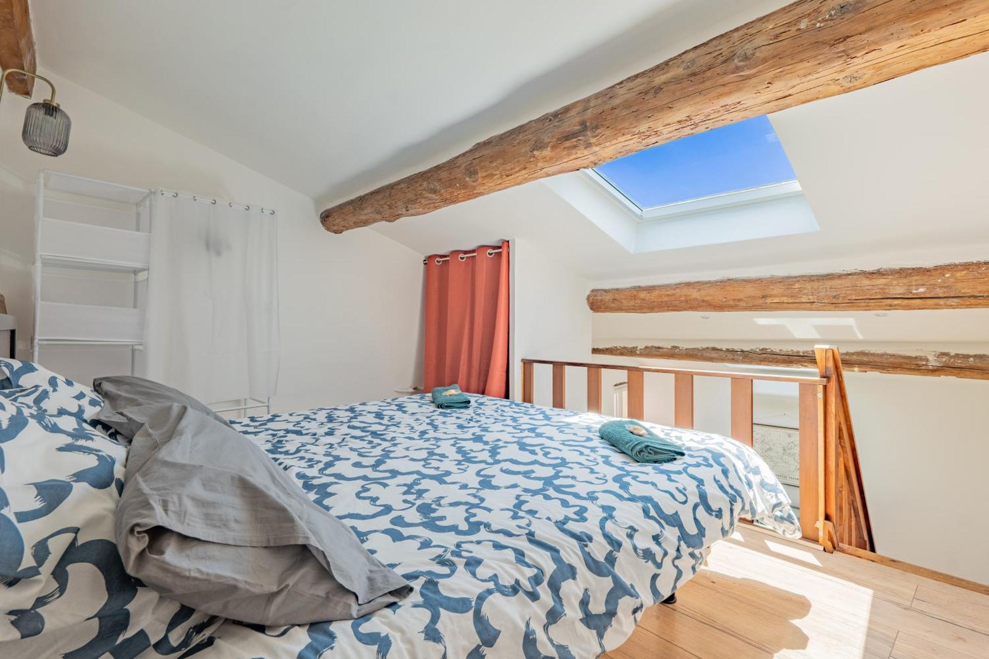 Old Town Duplex 3 People Apartment Antibes