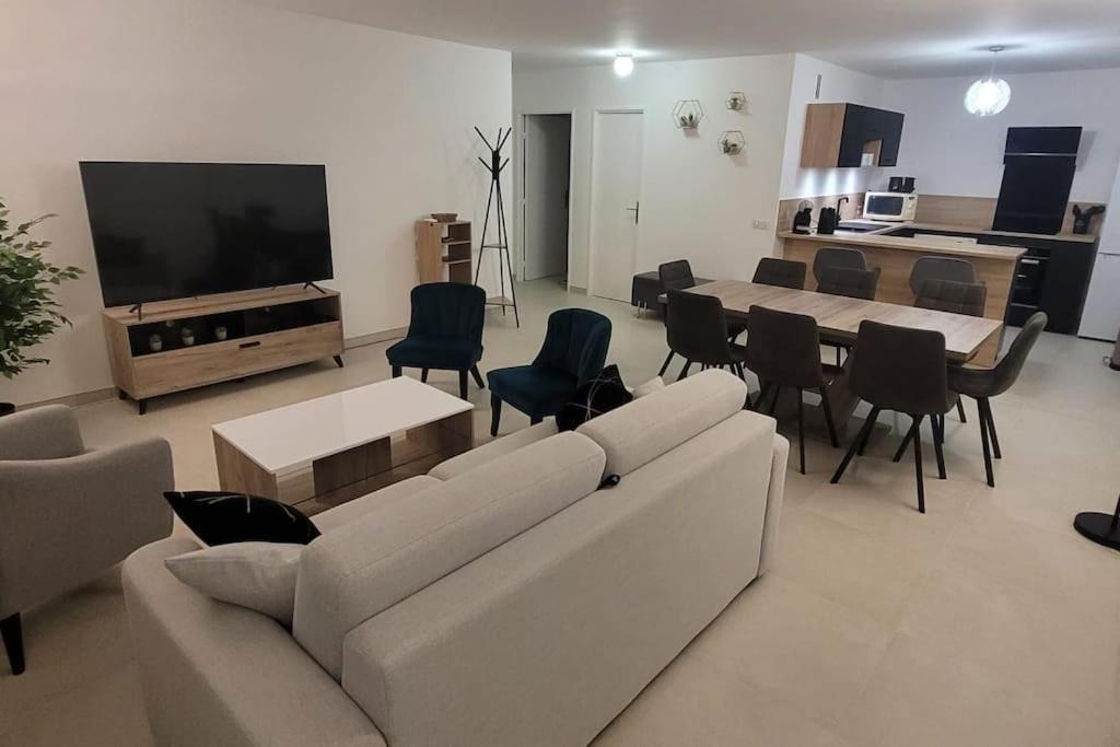Spacieux ,4 Pers,piscine & Vue Apartment *