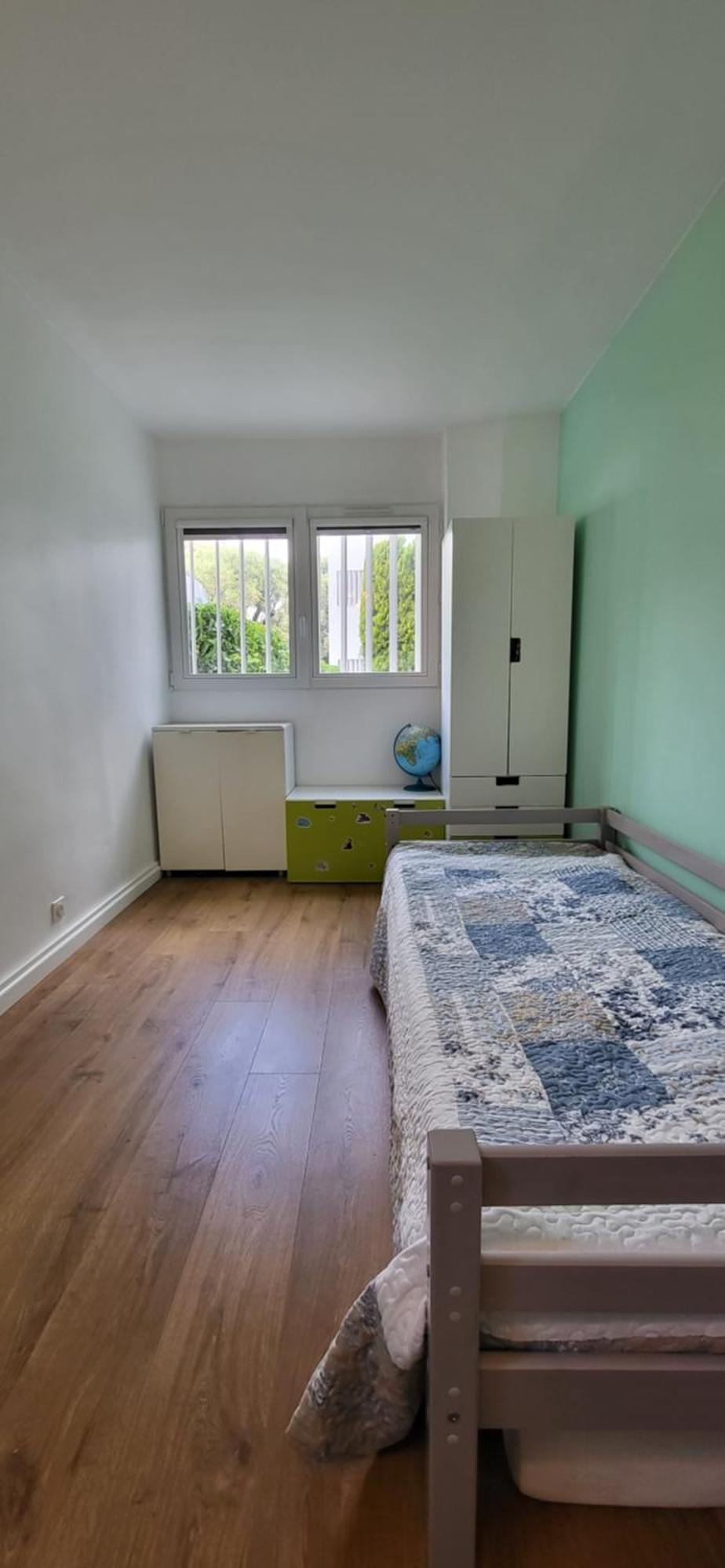 Apartment Avec Terrasse, Piscine Et Garage A 400m