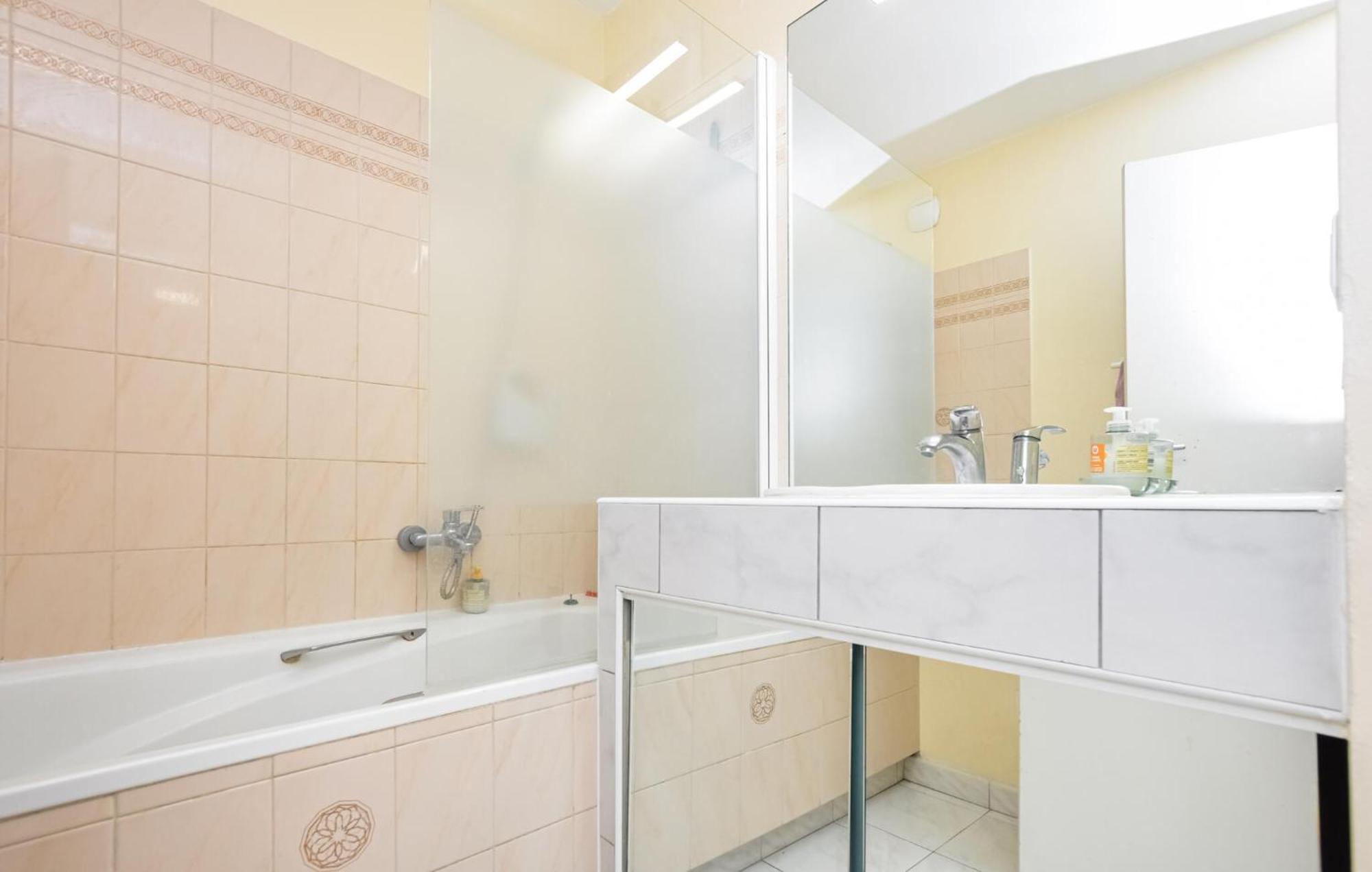 1 Bedroom Stunning In