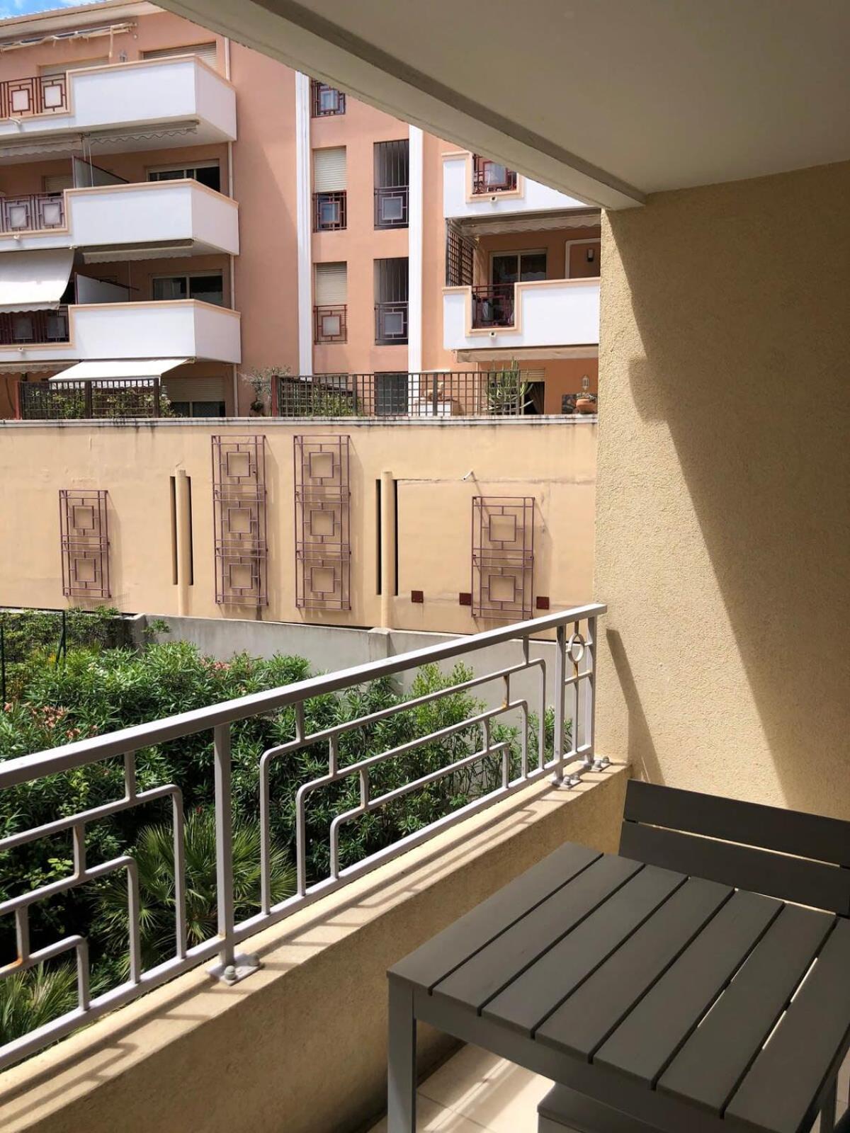 Apartment Centre Beau T3 6 P Terrasse Wifi Pkg Clim