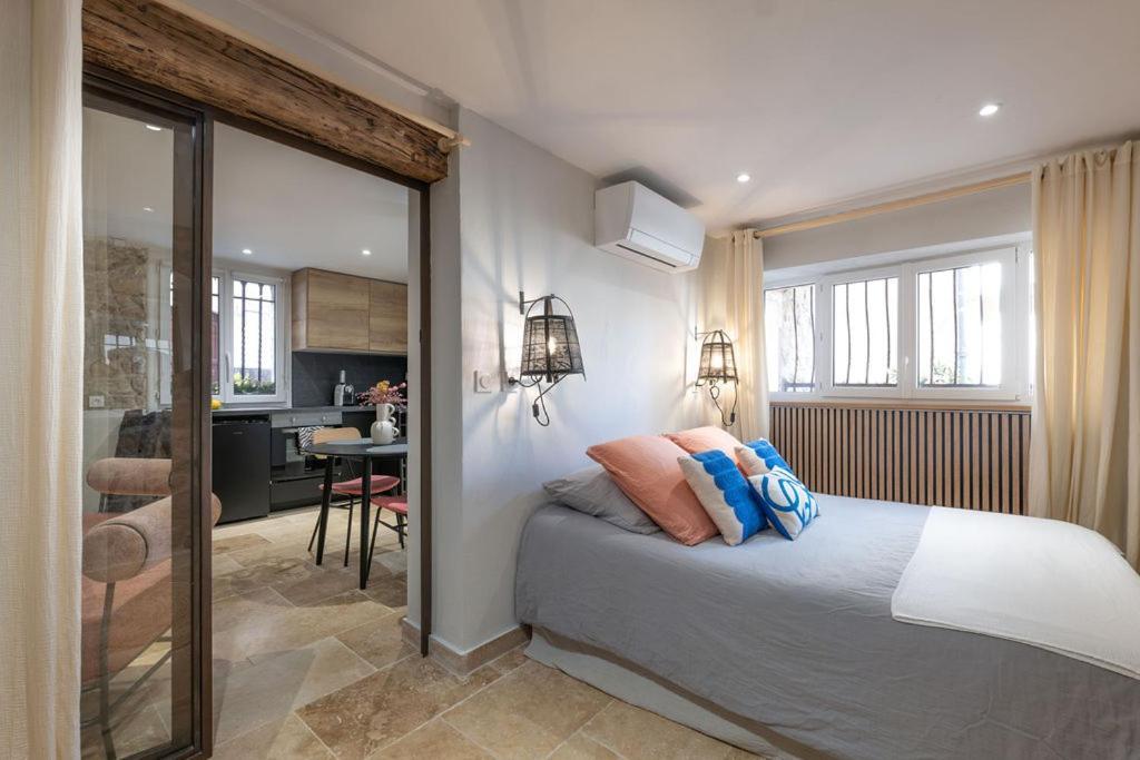 La Pablita, Vieil Antibes, Remparts Apartment