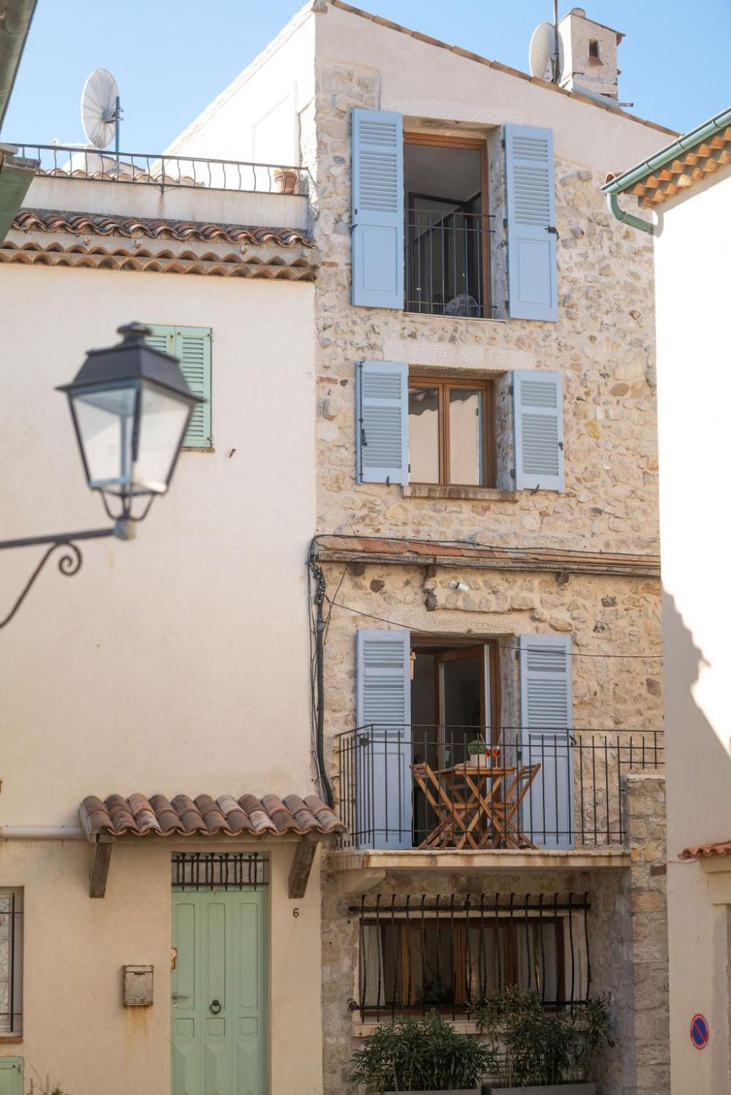 La Pablita, Vieil Antibes, Remparts Antibes