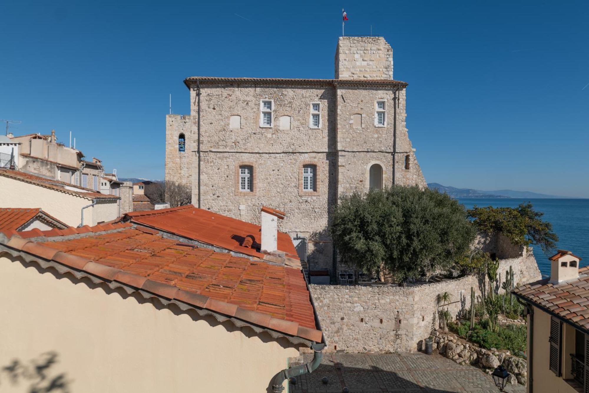 La Pablita, Vieil Antibes, Remparts Antibes