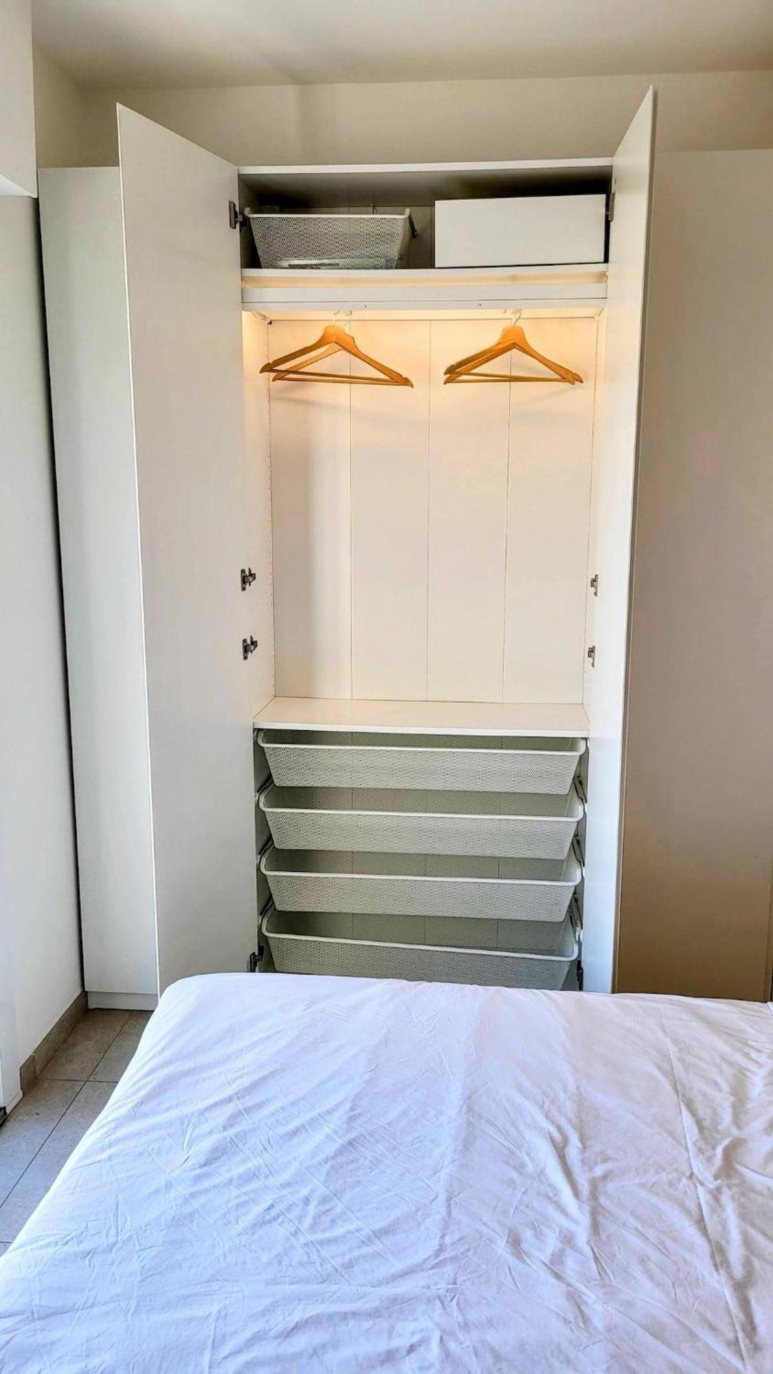 Oasis 2-rooms Flat With Panoramic Sea View - 3rd Floor No Elevator Antibes
