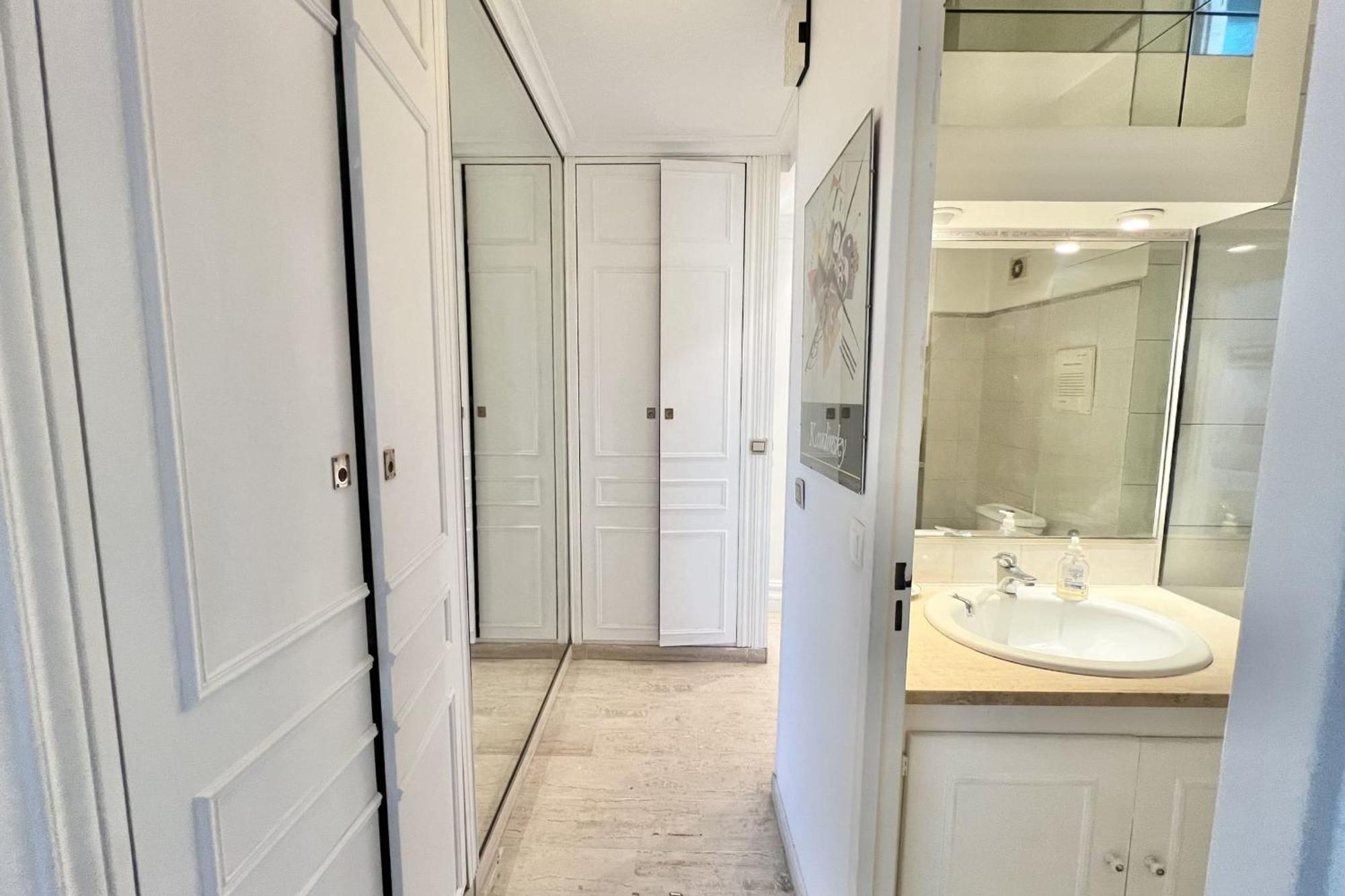 T3 With Magnificent Sea View Apartment Antibes