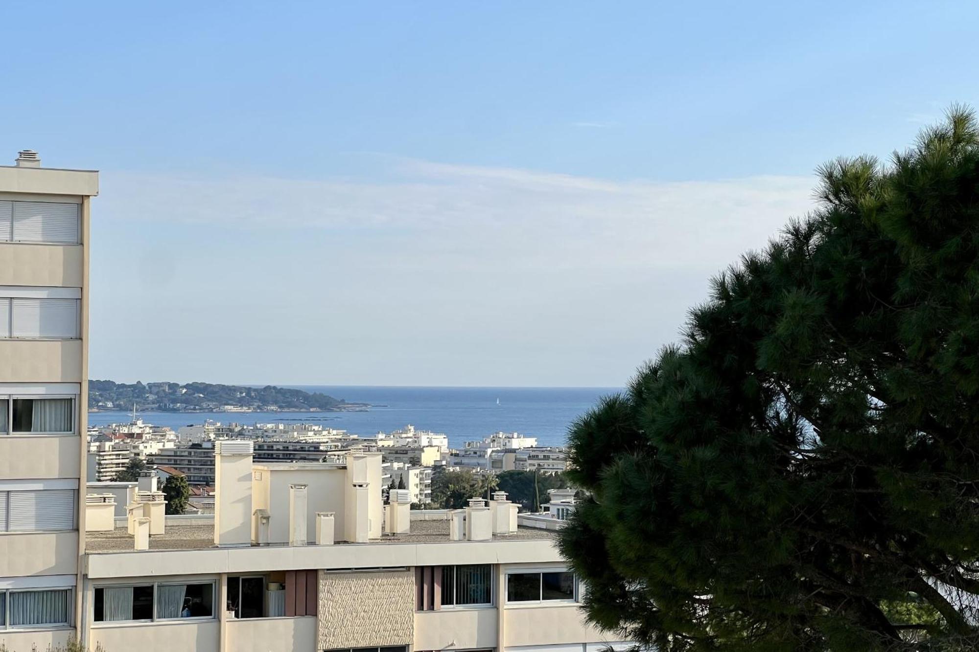 Apartment T3 With Magnificent Sea View