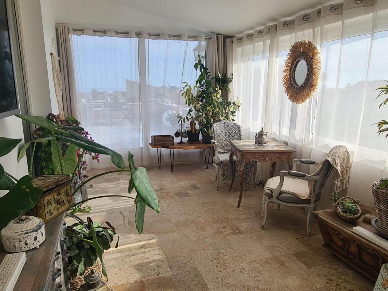 Beautiful Sea View, Quiet In Agricultural Antibes