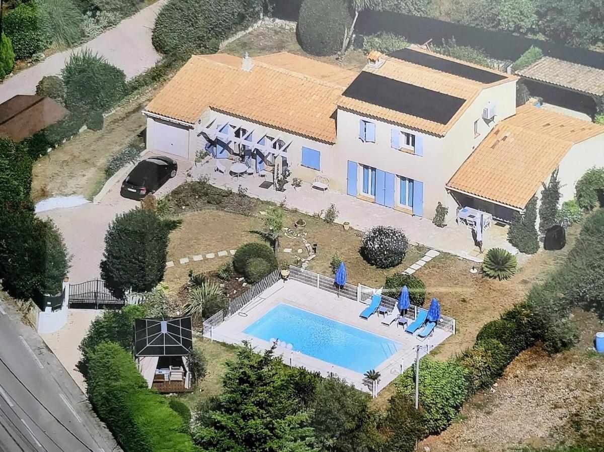 Mas Provencal 8 Pers, Air-conditioned Private Pool Villa