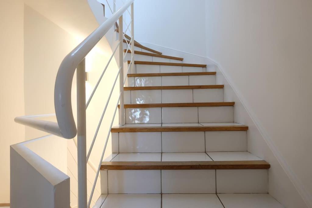 Beautiful 5 Bedroom With Direct Sea View Villa Antibes