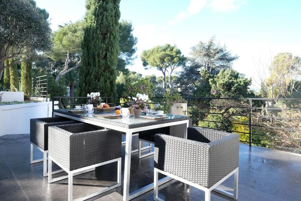 Villa Beautiful 5 Bedroom With Direct Sea View