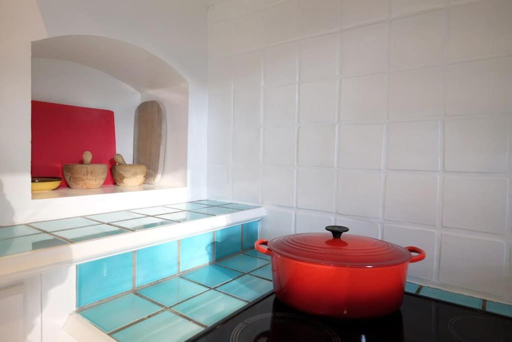 Beautiful 5 Bedroom With Direct Sea View Villa