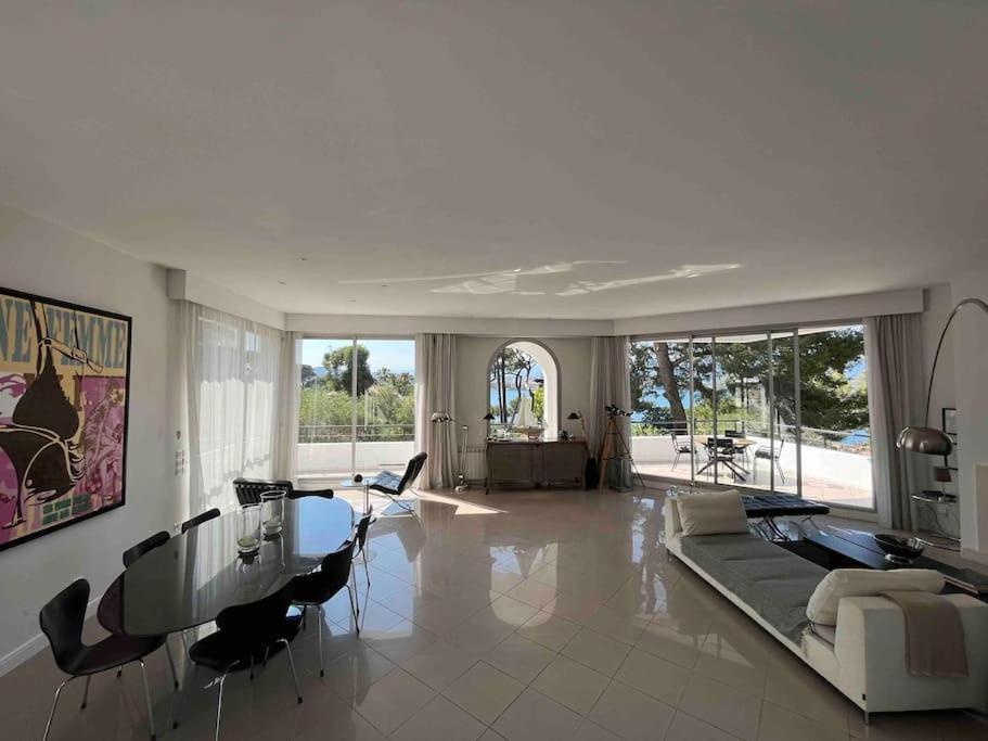 Villa Beautiful 5 Bedroom With Direct Sea View *