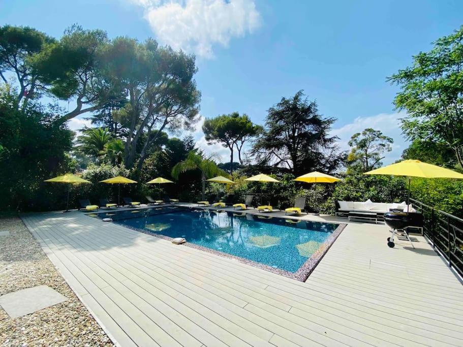Beautiful 5 Bedroom With Direct Sea View Antibes