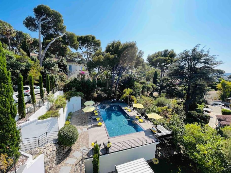 Villa Beautiful 5 Bedroom With Direct Sea View