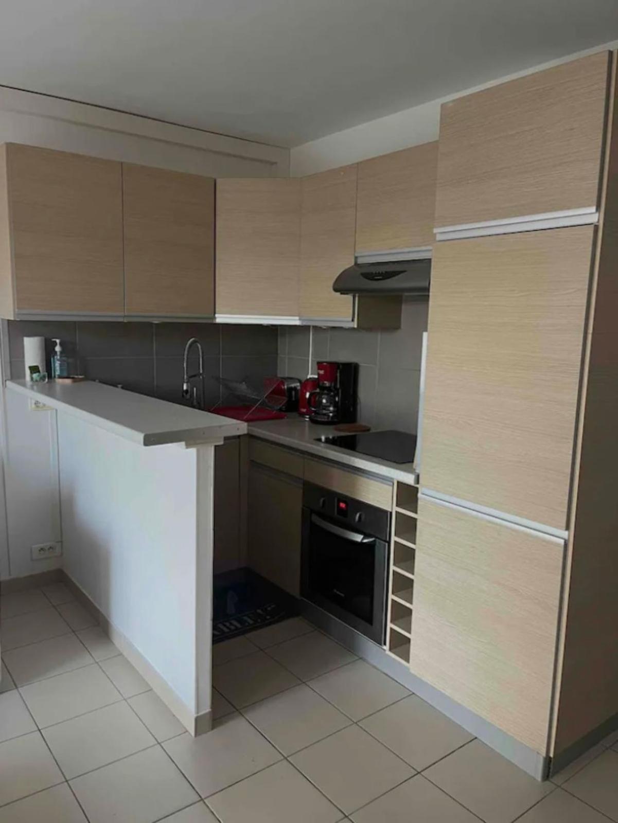 Apartment Bright - Sea View