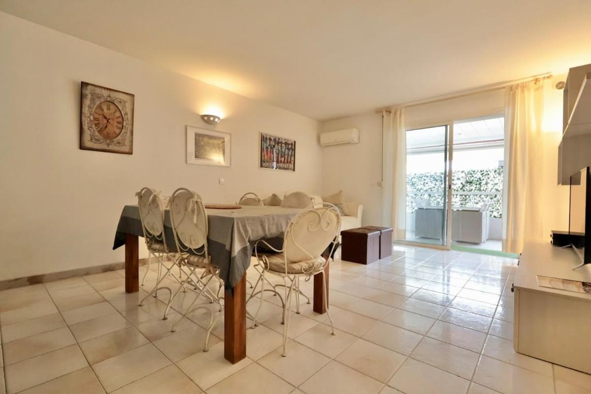 Family, 4 Pers, Parking, Piscine *