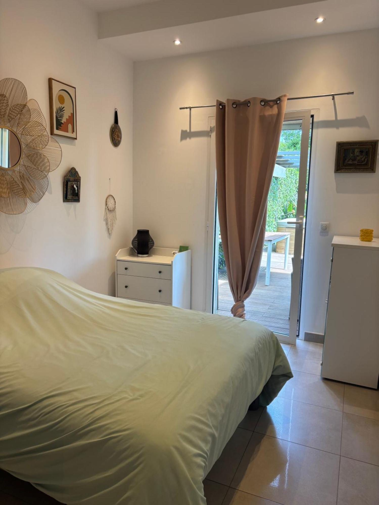 Maison Avec Jardin Privatif, 4 Chambres, Calme Dans Avec Piscine Holiday home