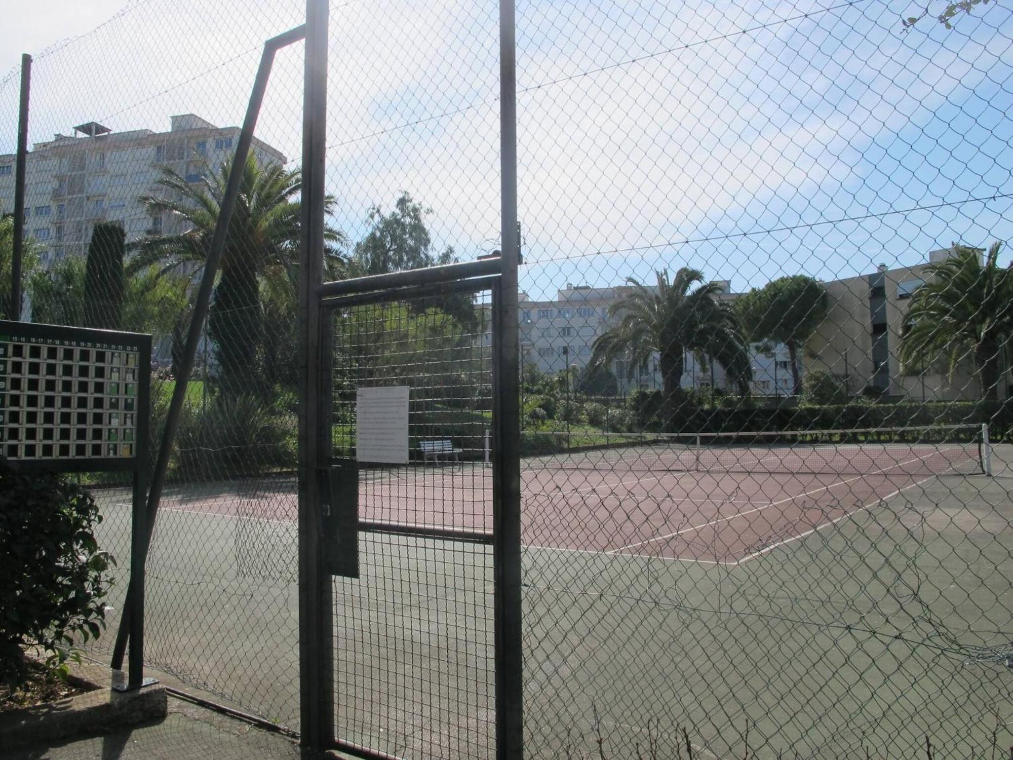 Antibes, 85 M2, Ground Floor, Large Wood Terrace