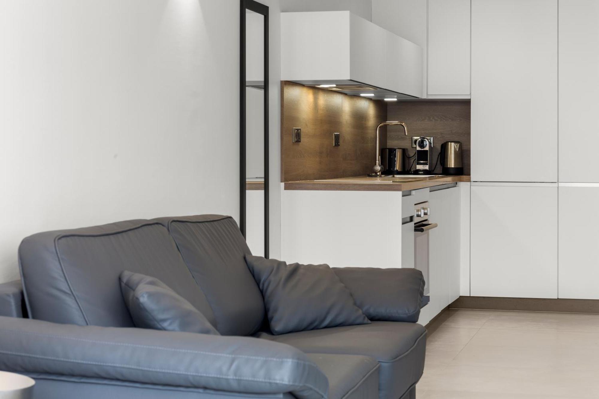 Regina Apartment