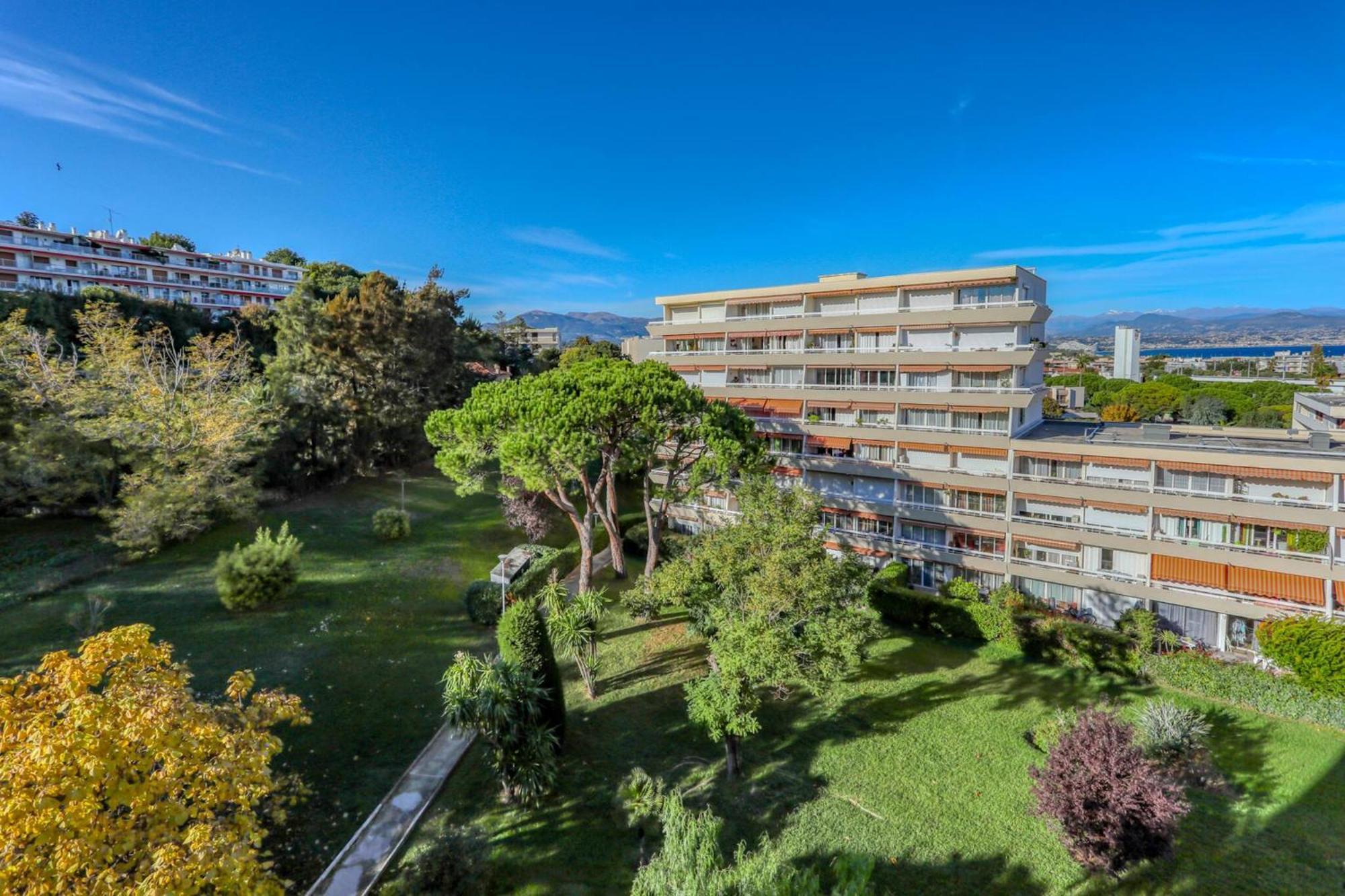 Apartment Julius 6 Couchages, Parking Prive