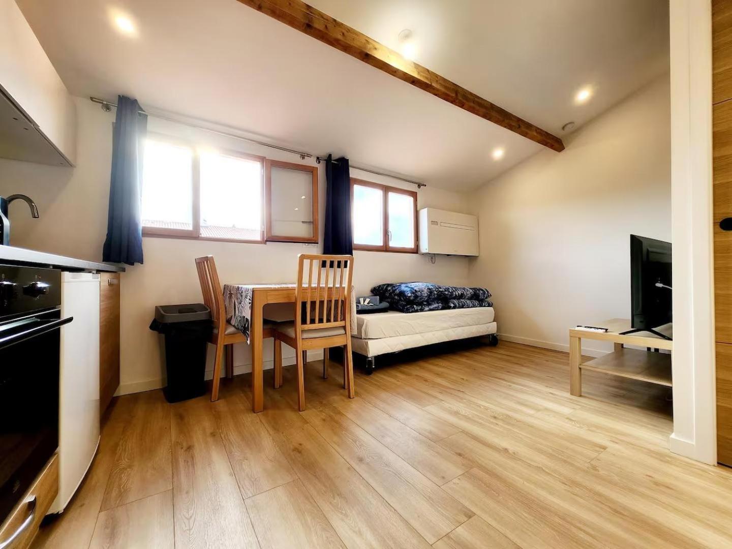 Les Marc - 5 Dans Le Vieil Appartement
