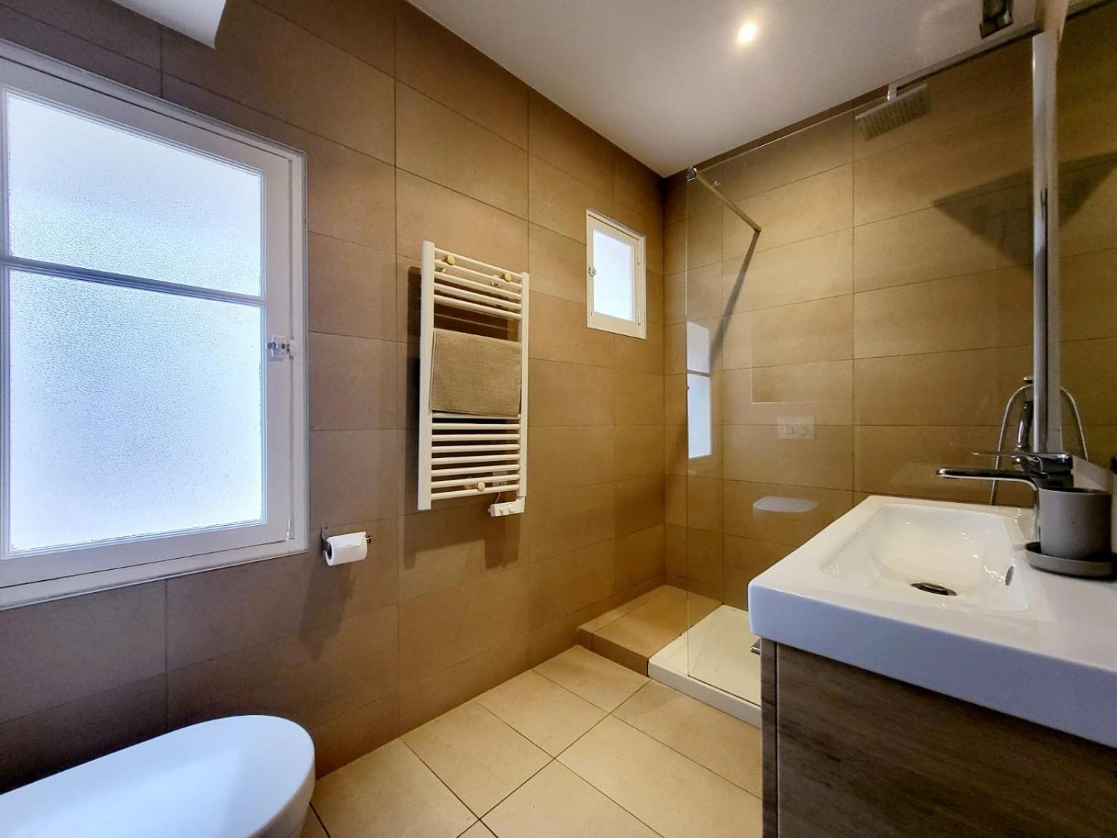 Le Sade 1er Et Le Sade 2nd - 2 Au Coeur D'antibes *