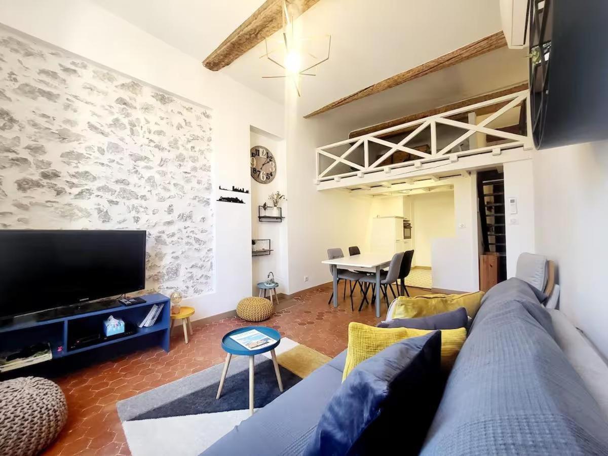 Le Provencal Du Marche - T3 Dans Vieil Appartement *