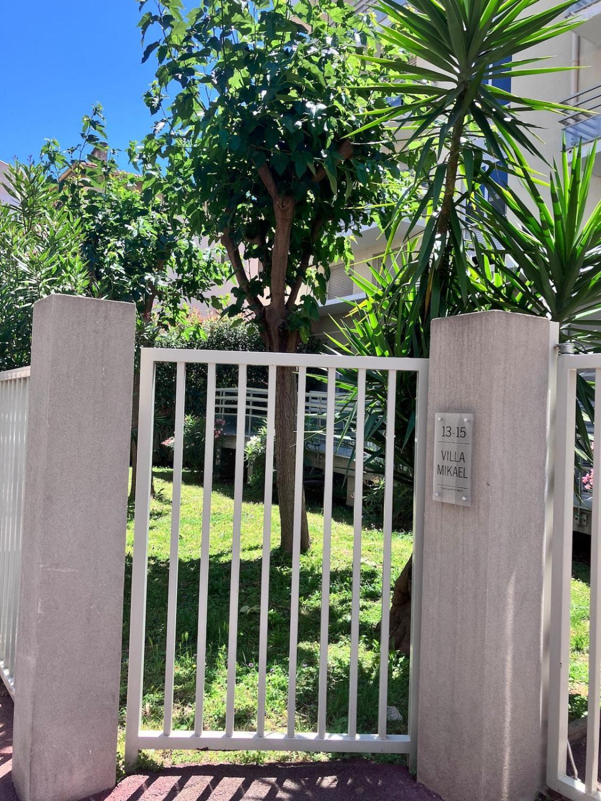 Mickael - De Standing 4 Prs - A 300m Apartment Antibes