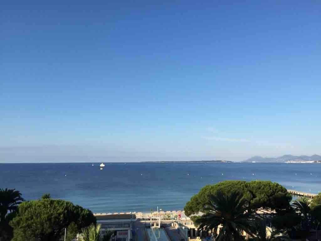 Luxurious Large 2 With Panoramic Sea View, Ac Appartement