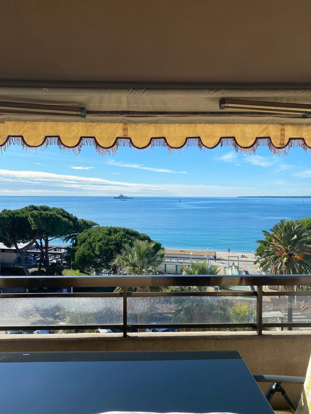 Appartement Luxurious Large 2 With Panoramic Sea View, Ac