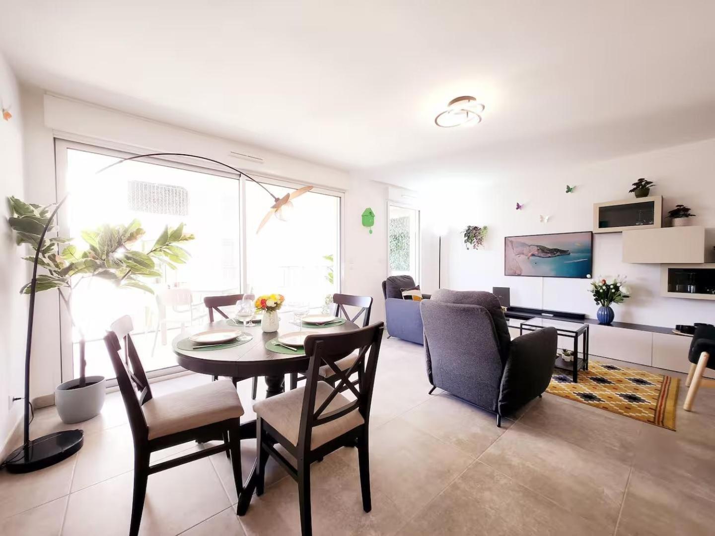 Le Marend 4 - T3 Avec Terrasse Antibes