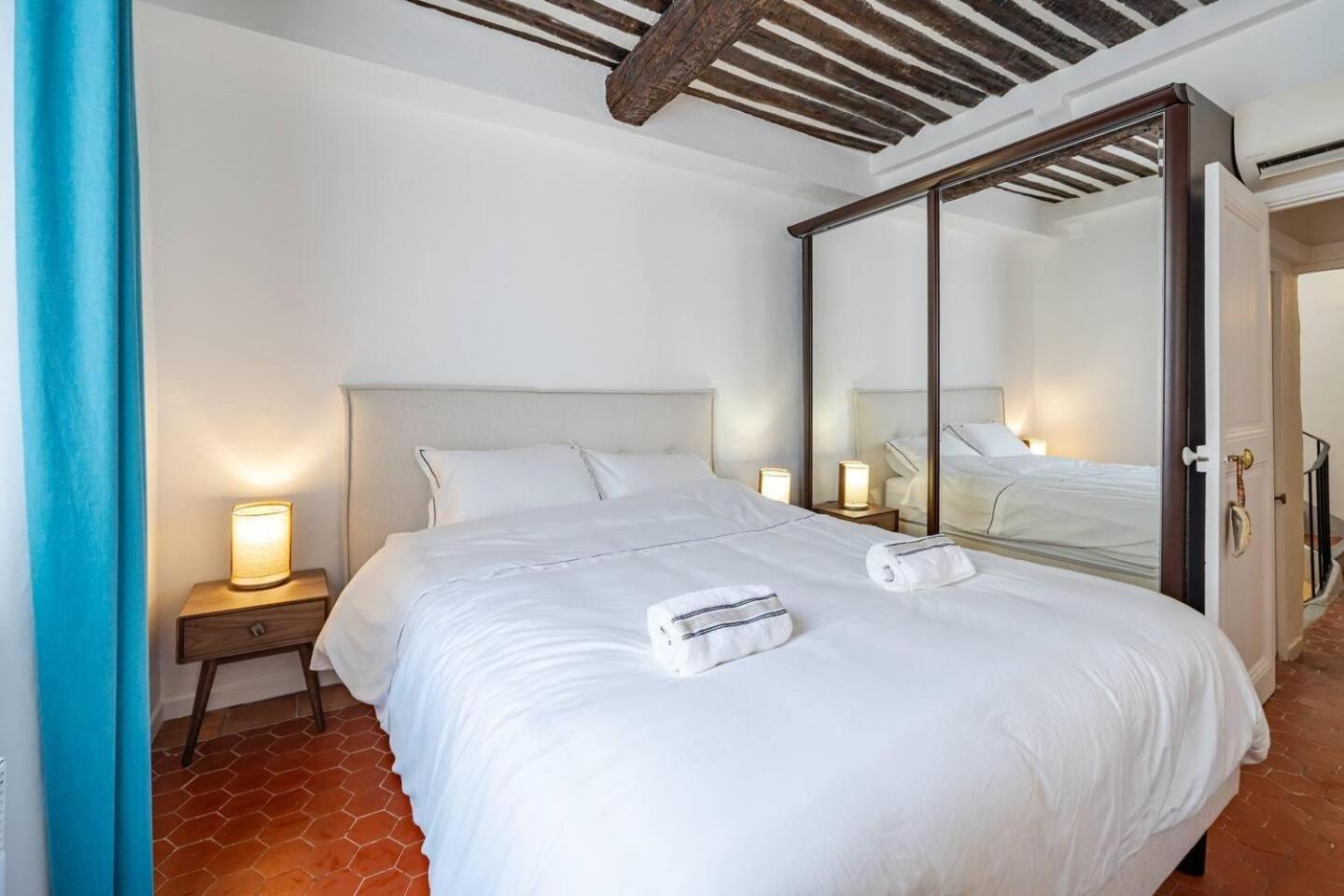Le Bernardin Duplex - Proche Place Nationale * Antibes