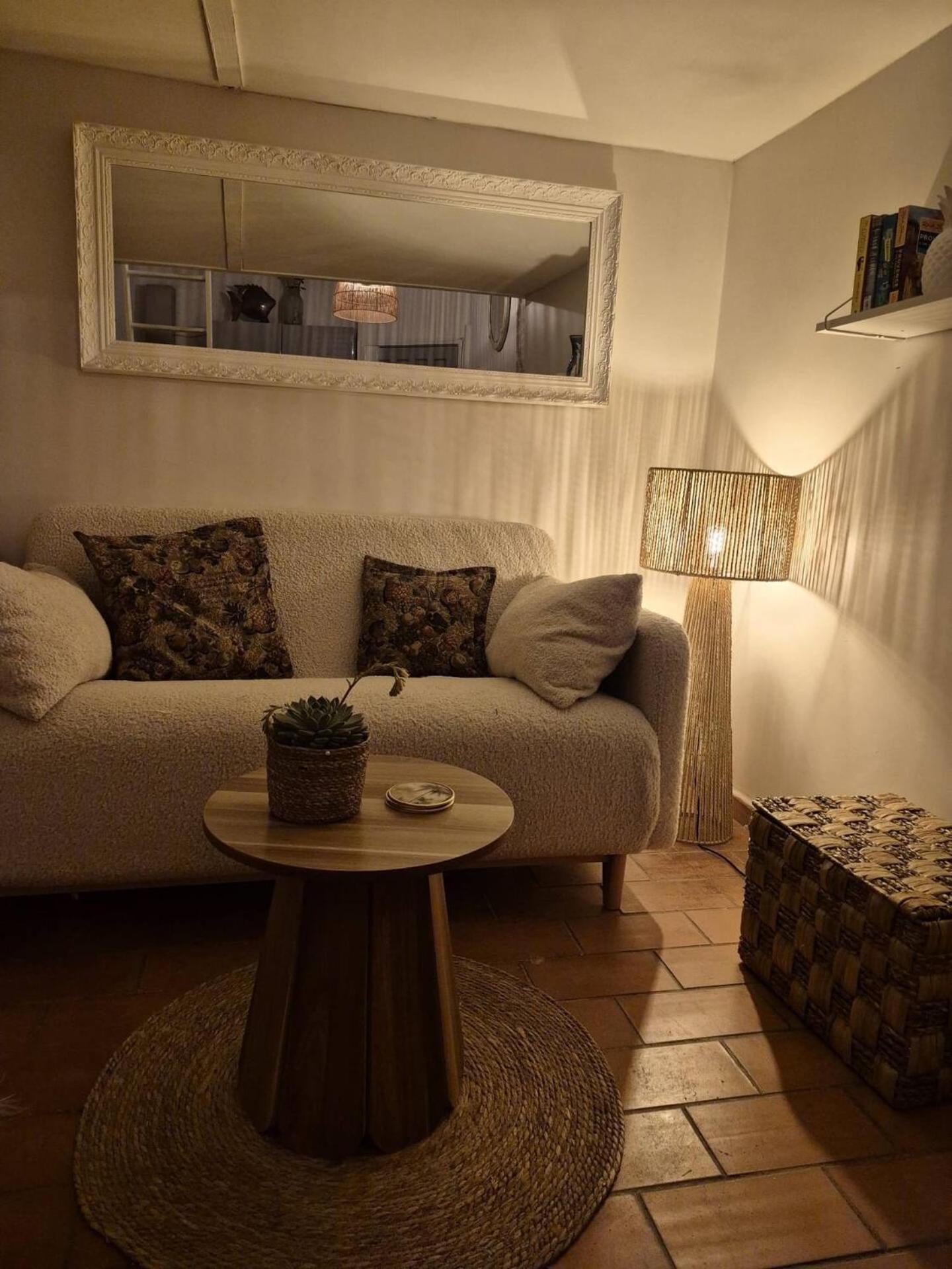 Le Cosy Antibois - Proche Marche Provencal Apartment