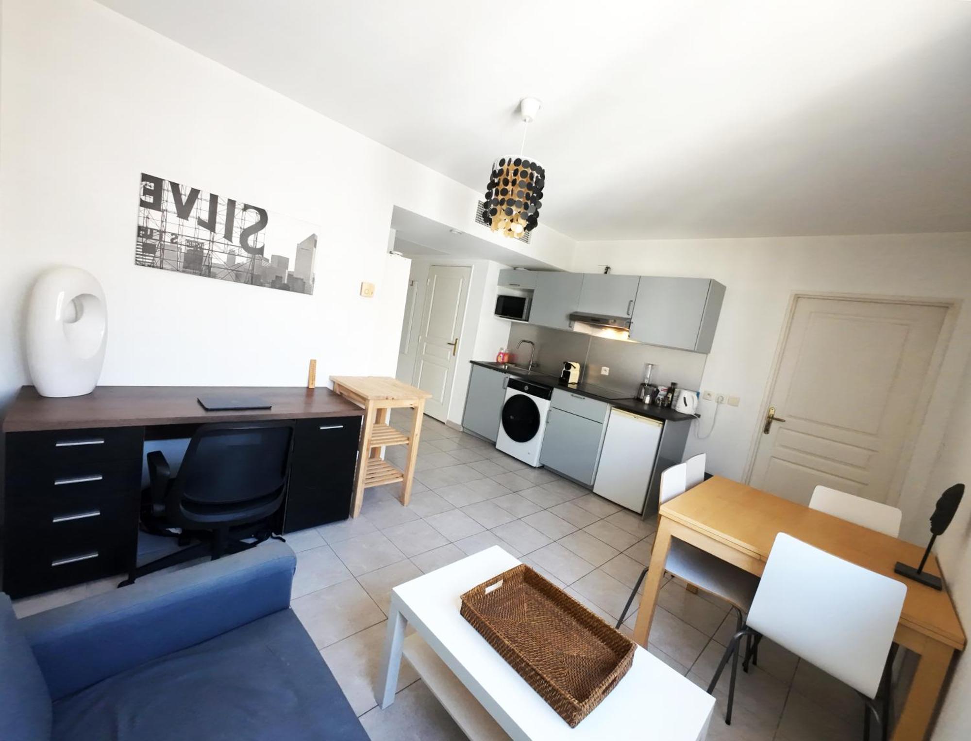 De Juan Les Pins - With Air Conditioner * Antibes
