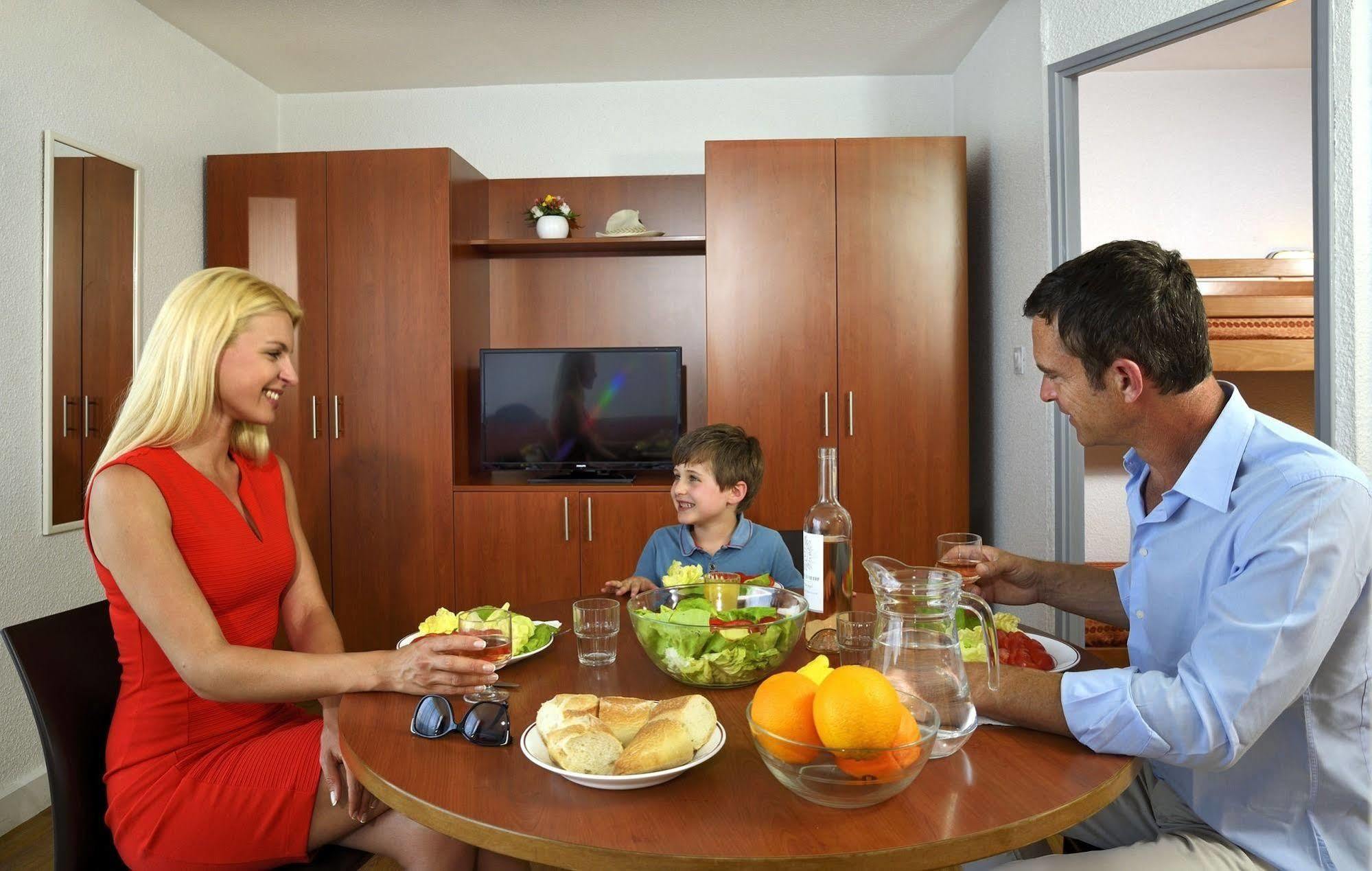 Residéal Appart hôtel Antibes