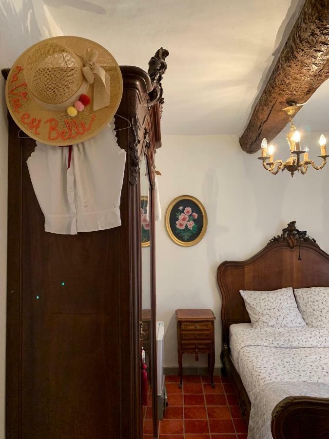 La Cle De La Porte Bed & Breakfast